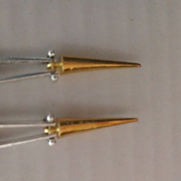 Beautiful Boho Contemporary 2-tone Hinged Earrings Faceted Stone 2 1/2" - Picture 6 of 10